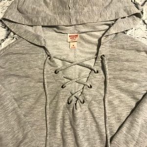 mossimo lace up sweater ❄️